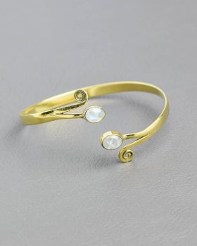 Pulseira diferente Pedra da Lua