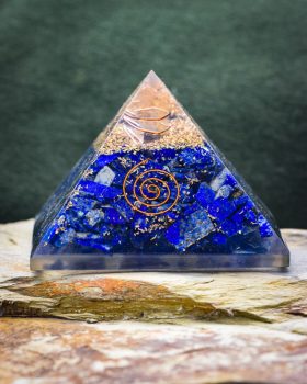 Pirâmide Orgonite de Lápis-lazúli