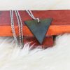 Colar Shungite Triângulo Invertido