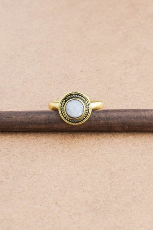 Anel feminino Pedra da Lua