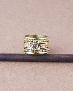 Anel com pedra Labradorite