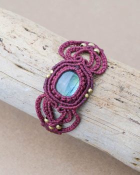 Pulseira em macramê