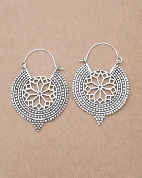 Brincos padrão Peprah