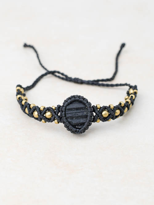 Pulseira macramé Sahel Turmalina Negra