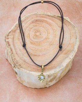 Colar Siyin com pedra