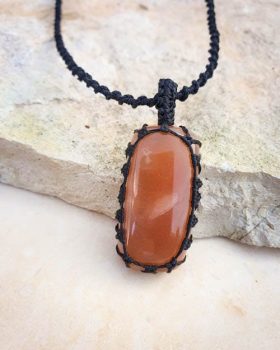 Colar Namaste Adulária