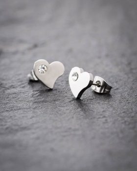 brincos coração zircônia