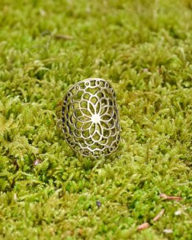 anel dourado mandala
