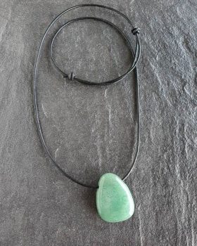 colar cabedal aventurina verde