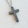 colar cruz de hematite