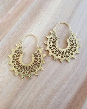 brincos Osei em dourado