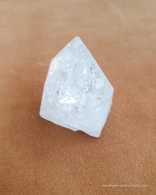 cristal apofilite bruto