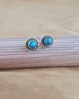 brincos stud labradorite