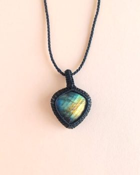 colar pedra labradorite